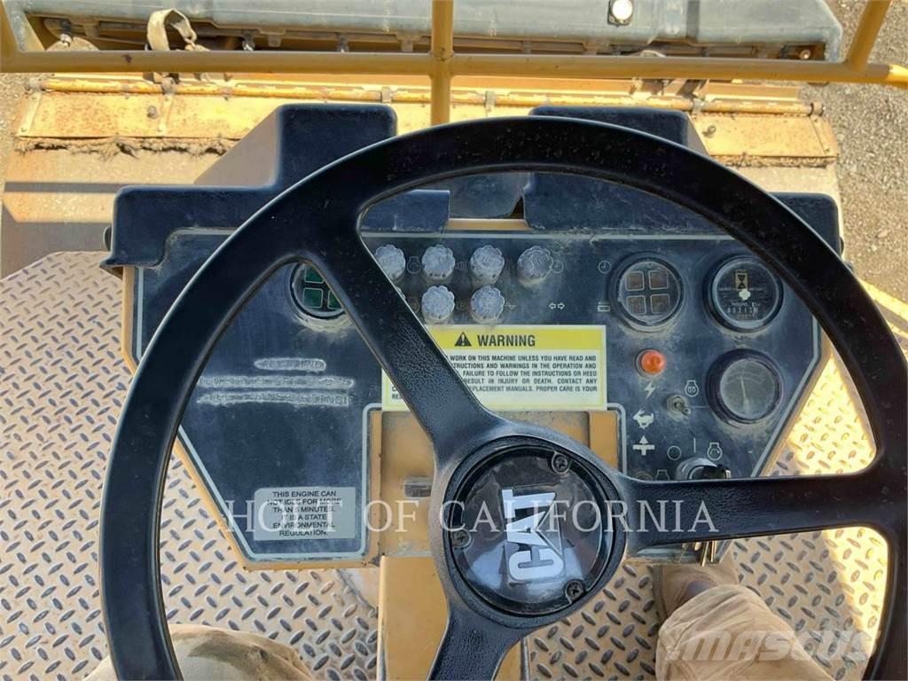 CAT CB-634C Катки тротуарные
