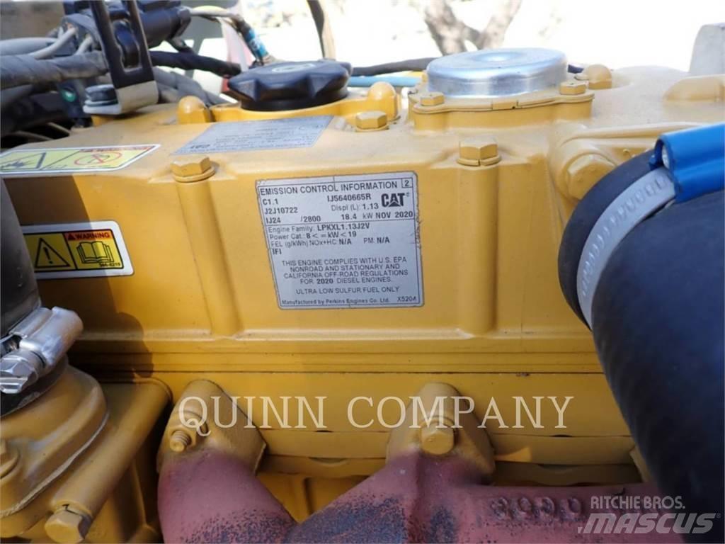 CAT CB1.7 Автогудронаторы