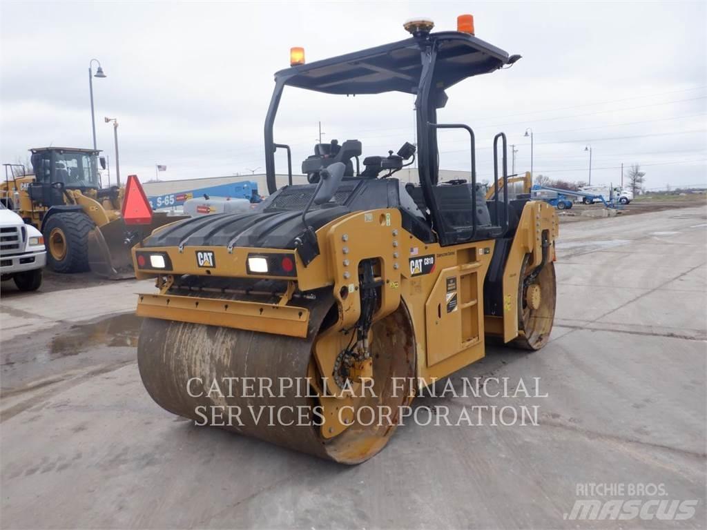 CAT CB10 Катки тротуарные