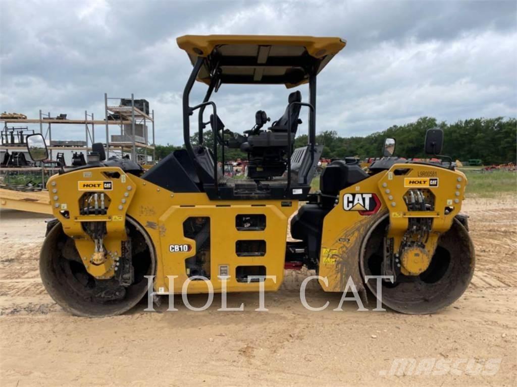CAT CB10 Грунтовые катки