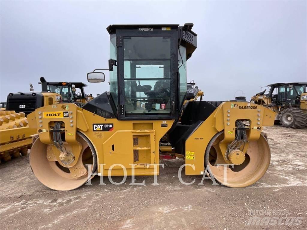 CAT CB10 Грунтовые катки