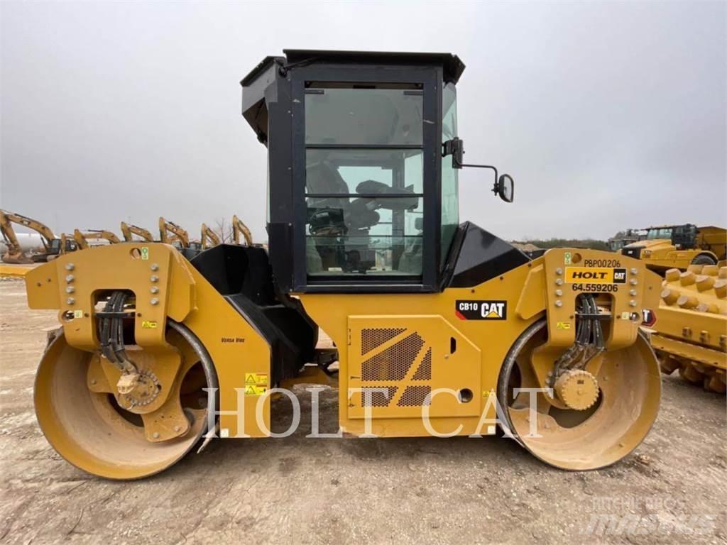 CAT CB10 Грунтовые катки