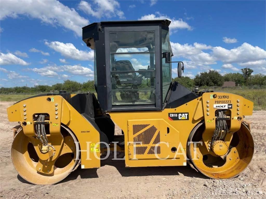 CAT CB10 Грунтовые катки