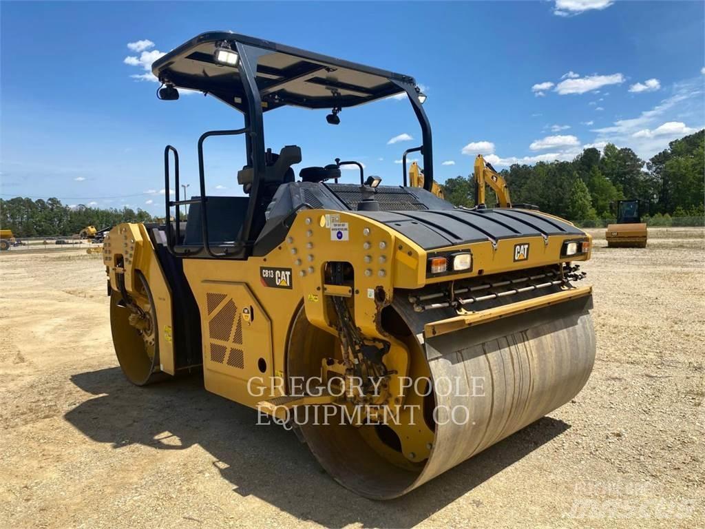 CAT CB13 Катки тротуарные