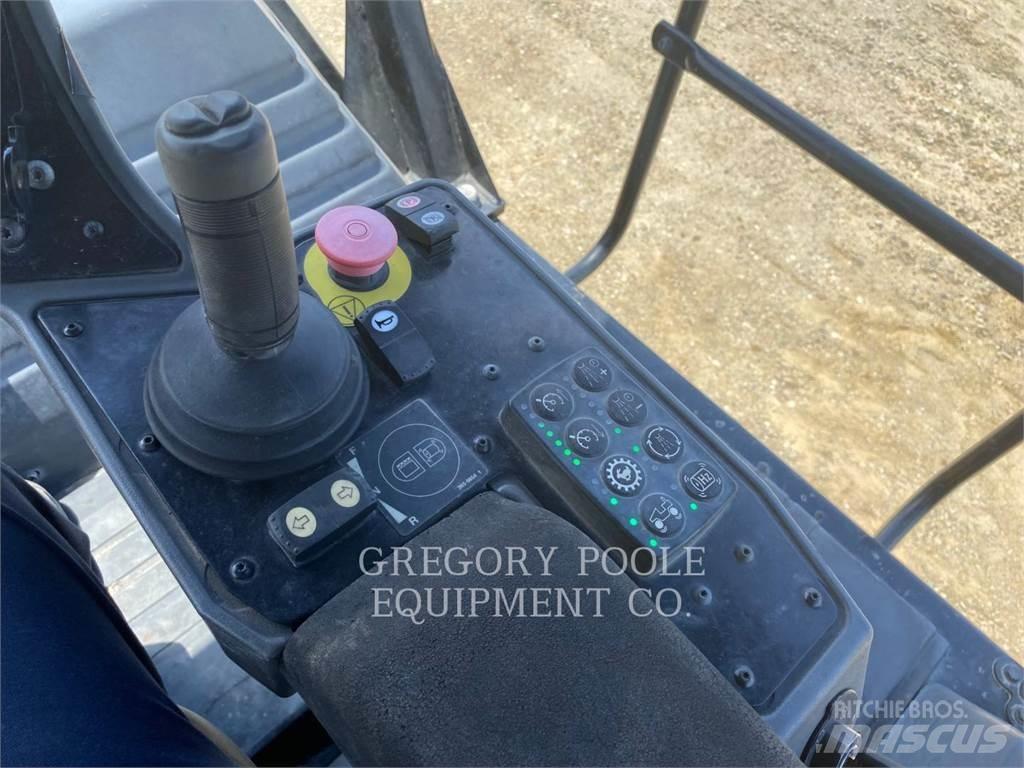 CAT CB13 Катки тротуарные