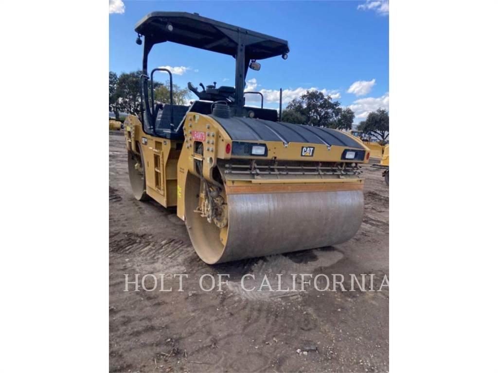 CAT CB13 Катки тротуарные