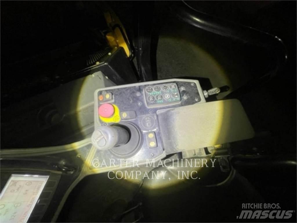 CAT CB13 Уплотнители грунта