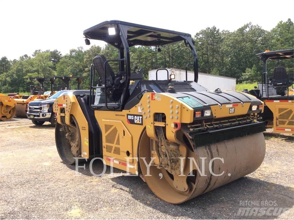 CAT CB13 Катки тротуарные