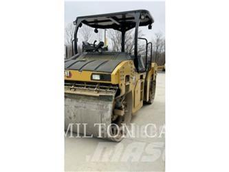 CAT CB13 Катки тротуарные