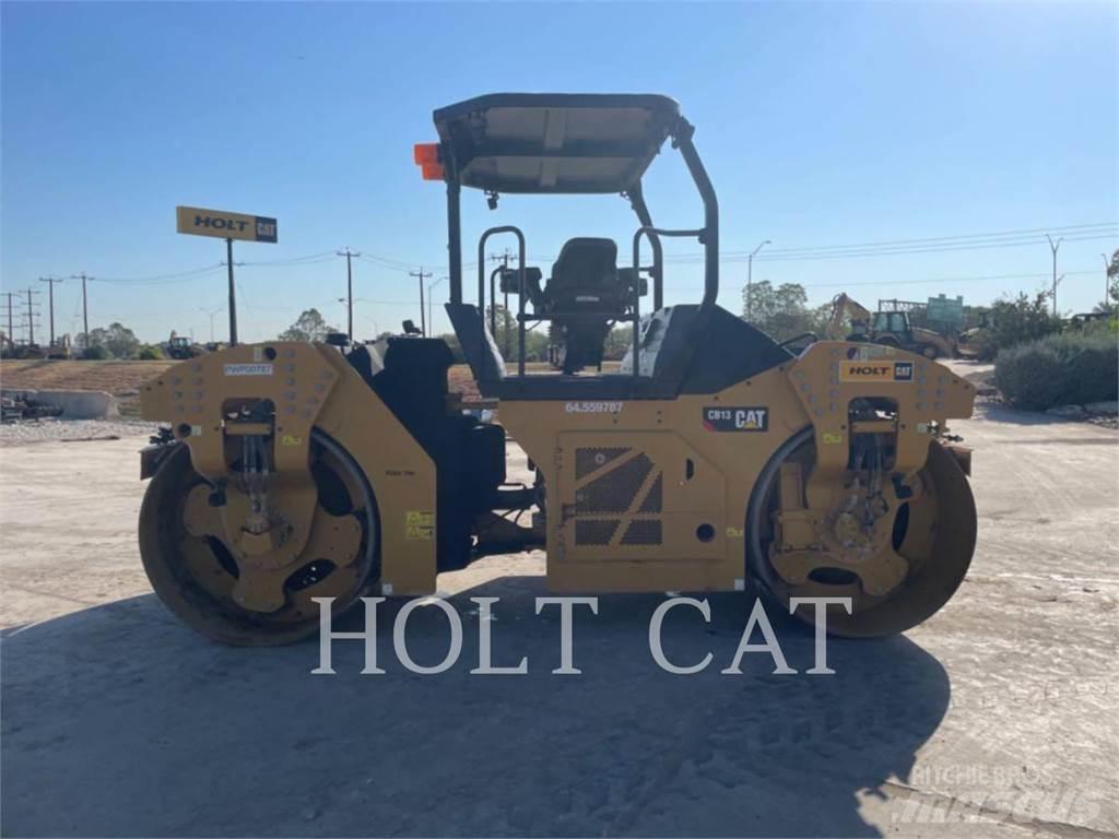 CAT CB13 Грунтовые катки