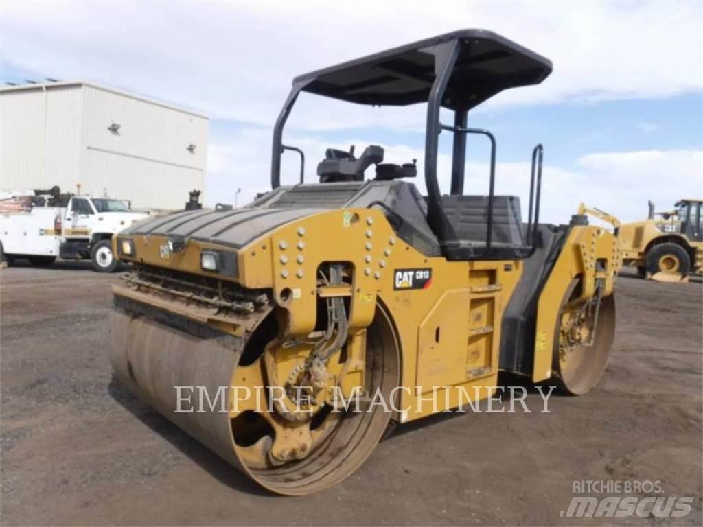 CAT CB13 Катки тротуарные