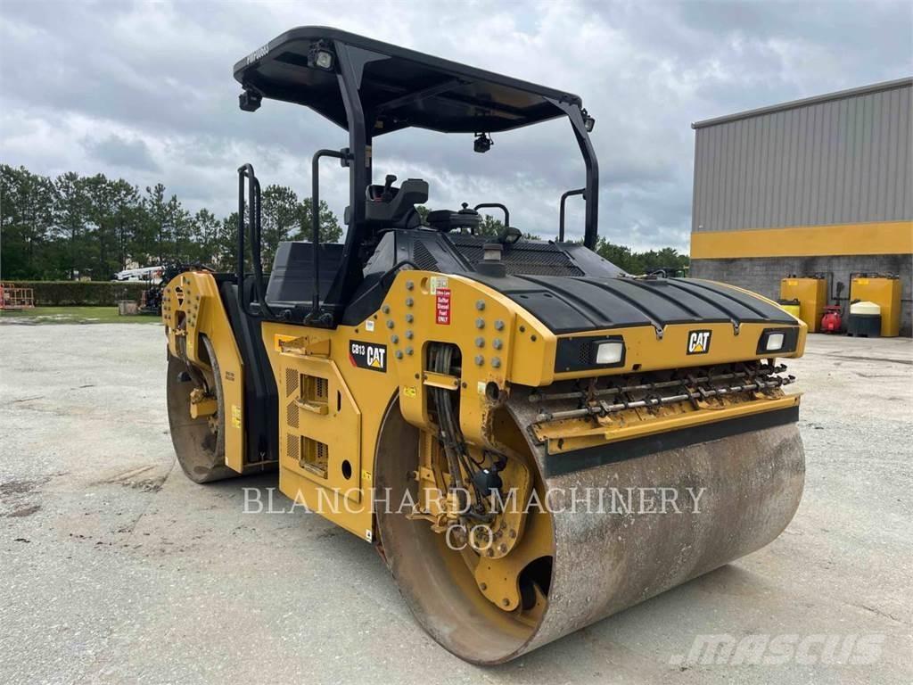 CAT CB13 Катки тротуарные