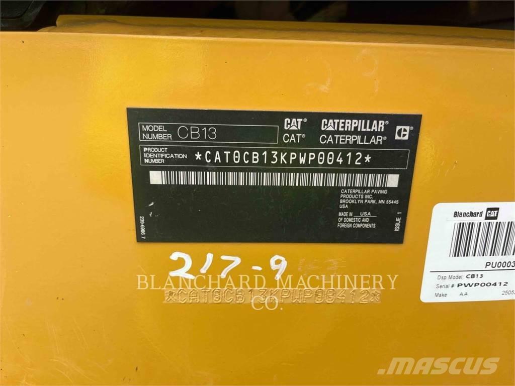 CAT CB13 Катки тротуарные