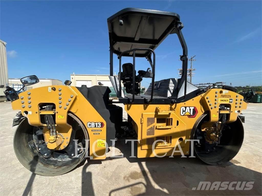 CAT CB13 Грунтовые катки