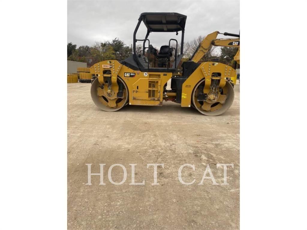 CAT CB13 Грунтовые катки