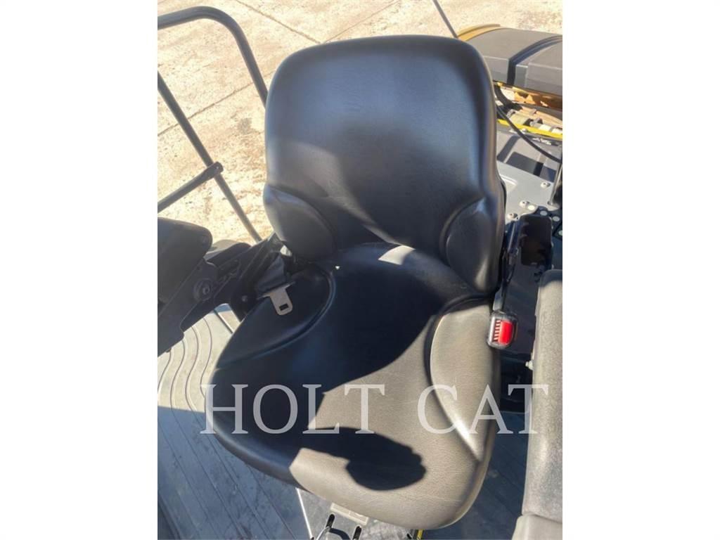 CAT CB13 Грунтовые катки
