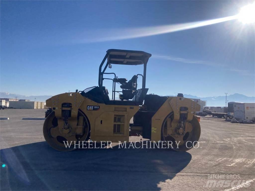 CAT CB13 Катки тротуарные
