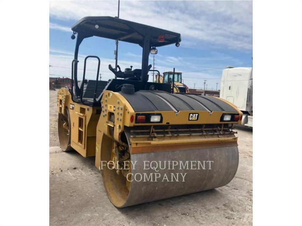 CAT CB13-01 Уплотнители грунта