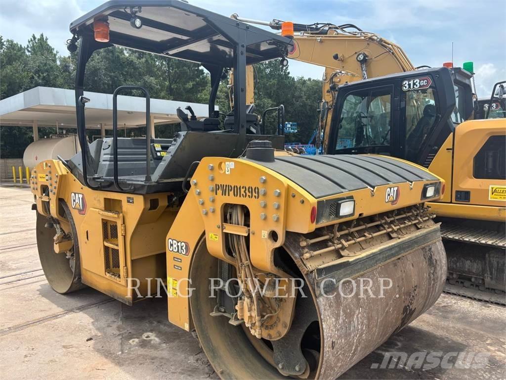 CAT CB13 OSC Катки тротуарные