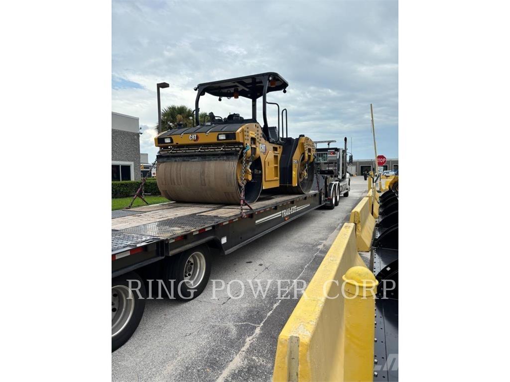 CAT CB13 OSC Катки тротуарные