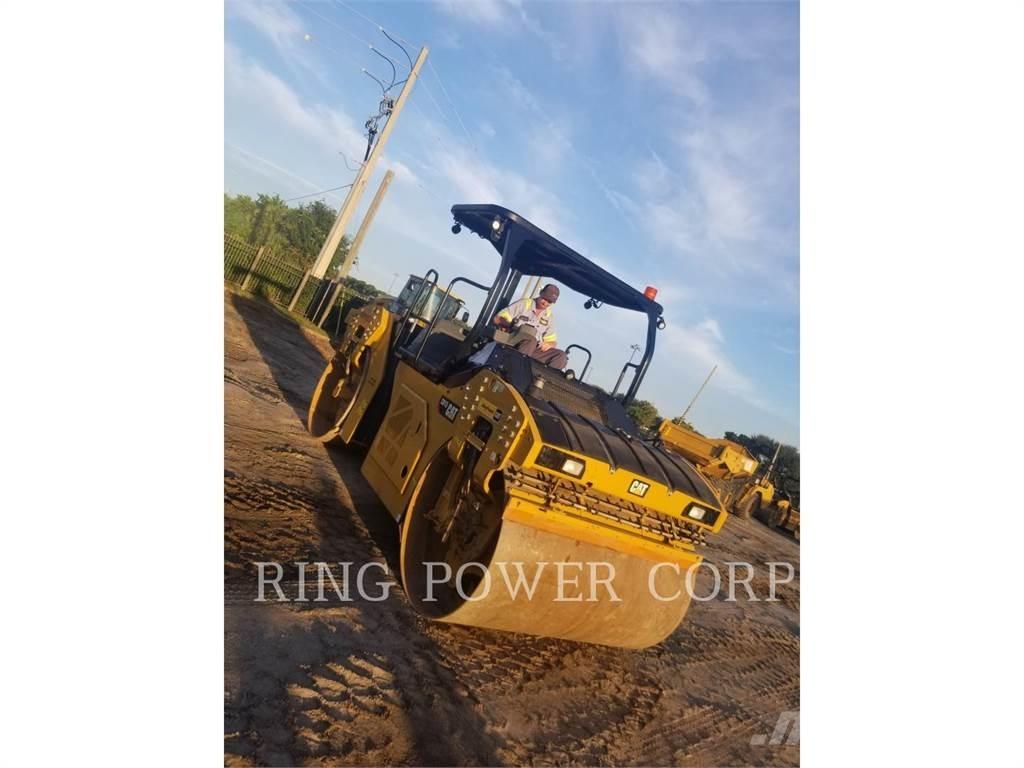 CAT CB13 OSC Катки тротуарные