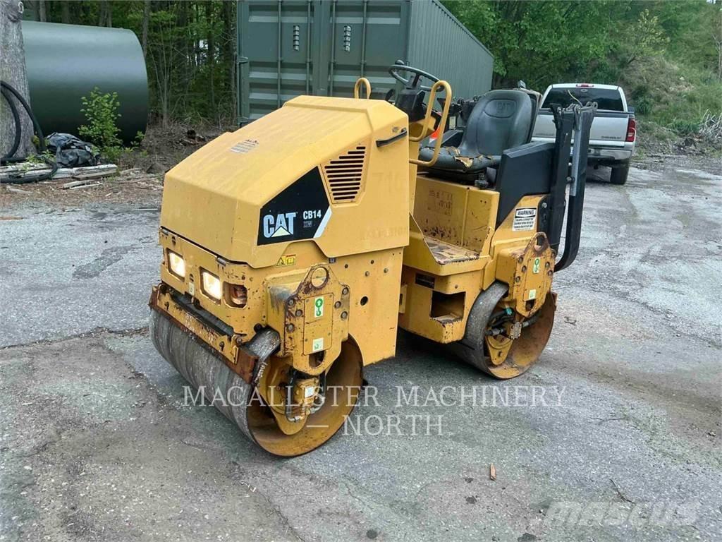 CAT CB14 Грунтовые катки