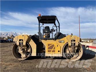 CAT CB15 Катки тротуарные