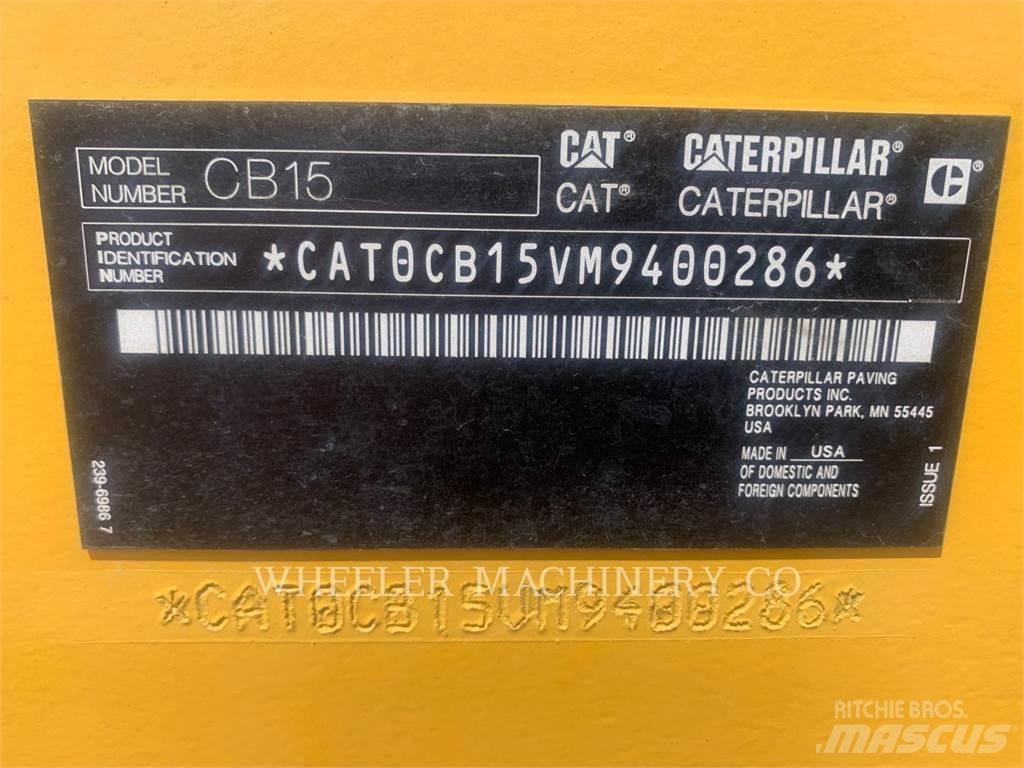 CAT CB15 Катки тротуарные