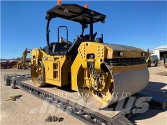 CAT CB15 CW Катки тротуарные