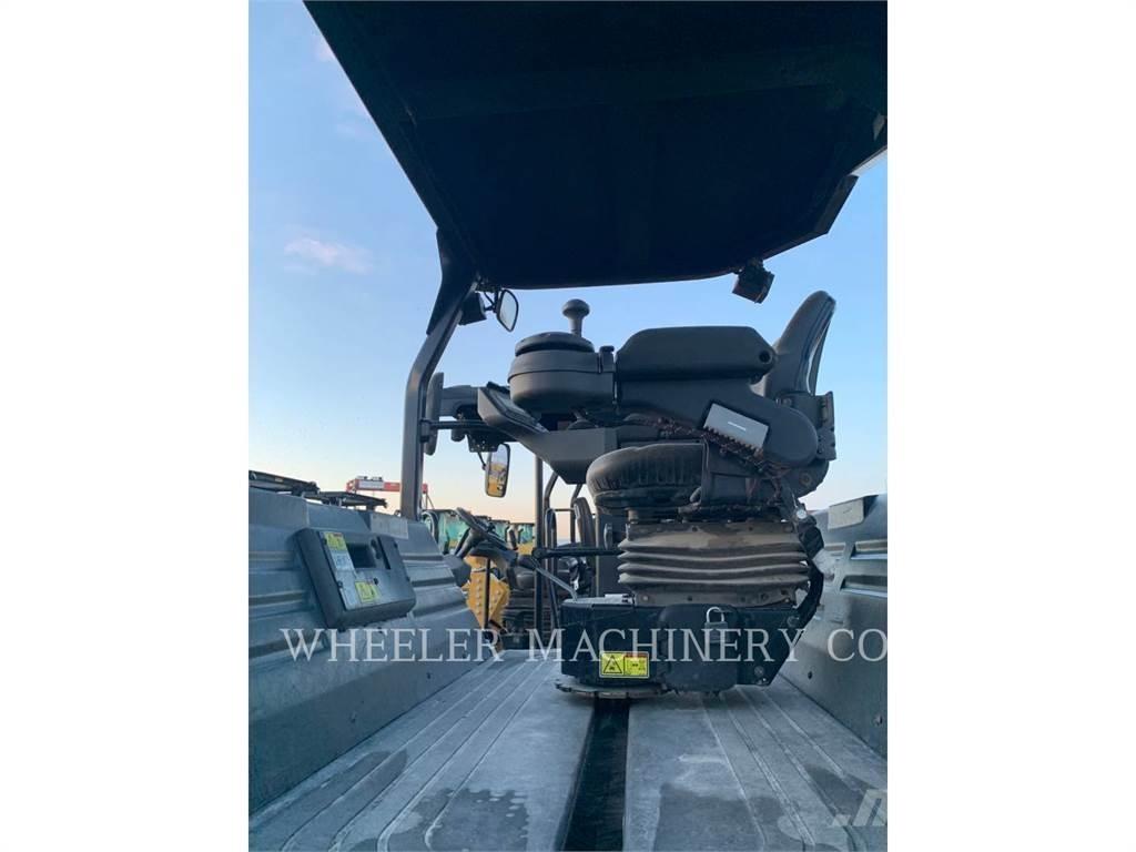 CAT CB15 CW Катки тротуарные