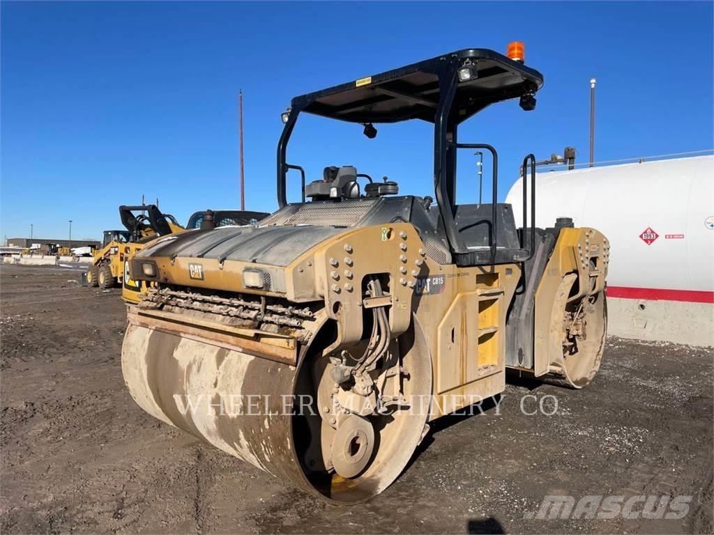 CAT CB15 CW Катки тротуарные