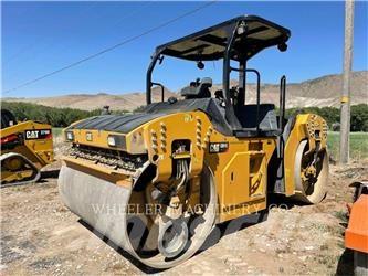 CAT CB15 CW Катки тротуарные