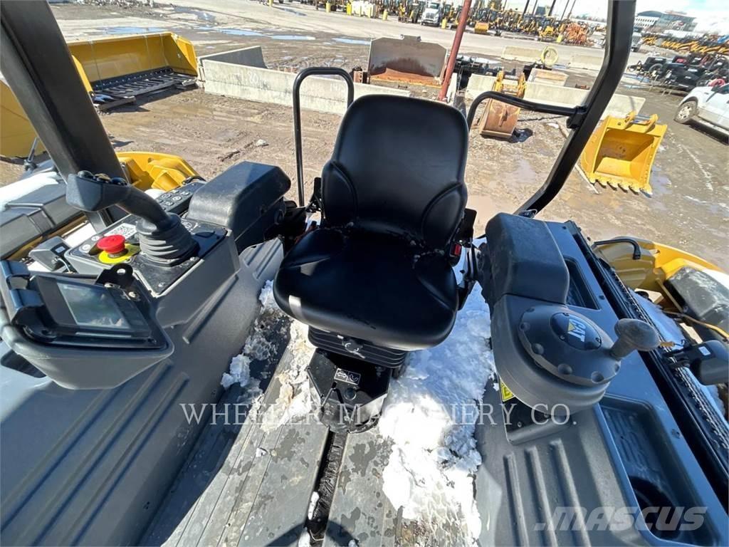CAT CB15 CW VV Катки тротуарные
