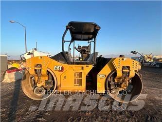CAT CB15 CW VV Катки тротуарные
