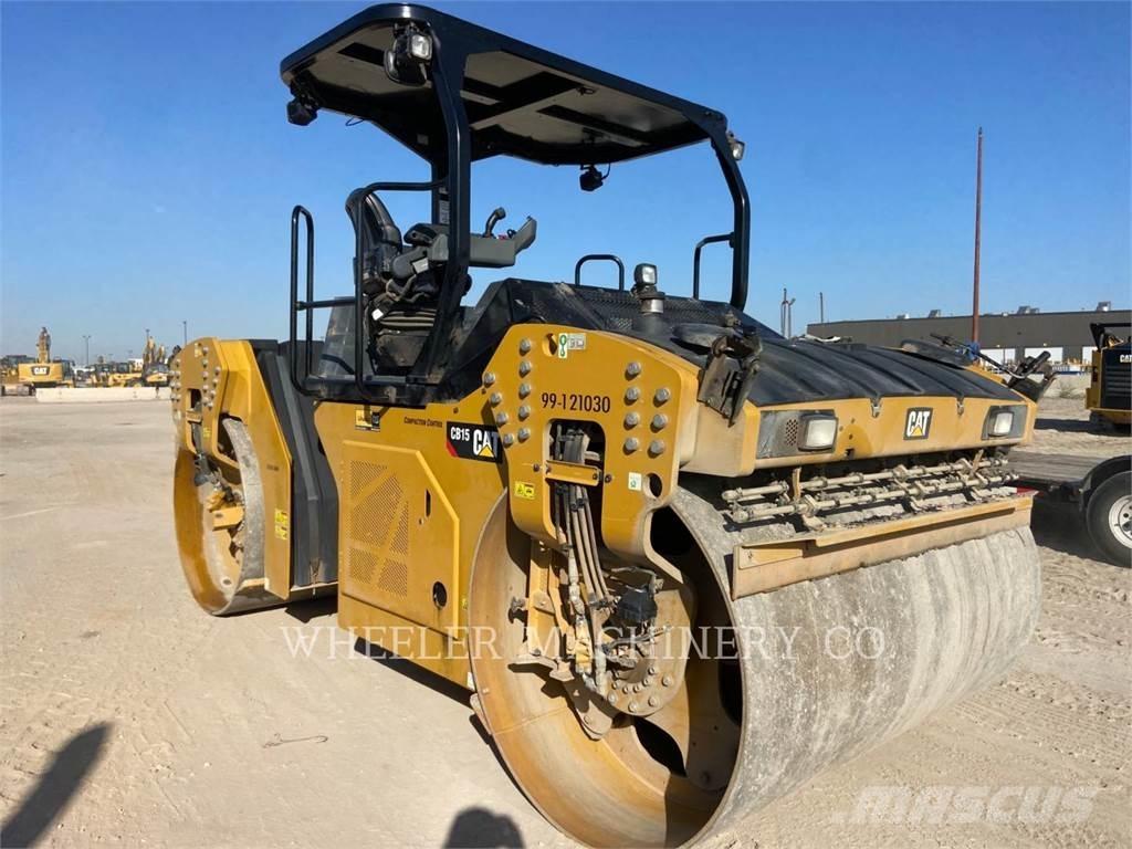 CAT CB15 VV Катки тротуарные