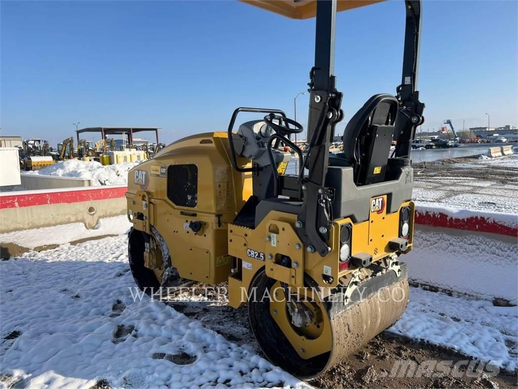 CAT CB2.5 Катки тротуарные