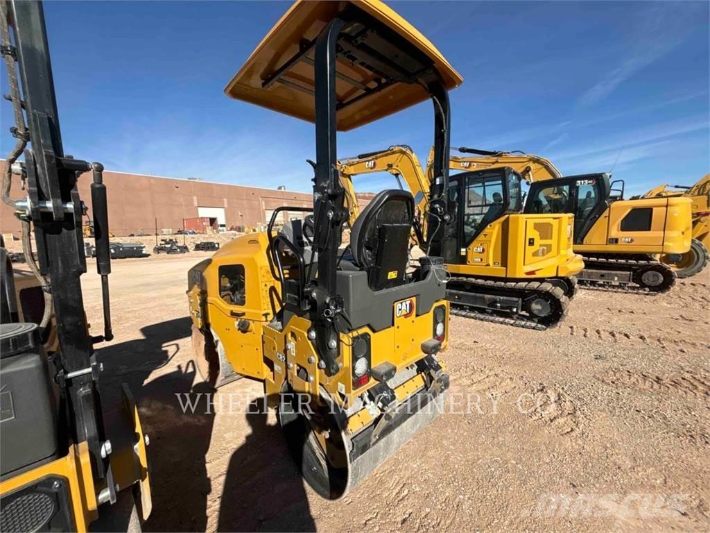 CAT CB2.5 Катки тротуарные