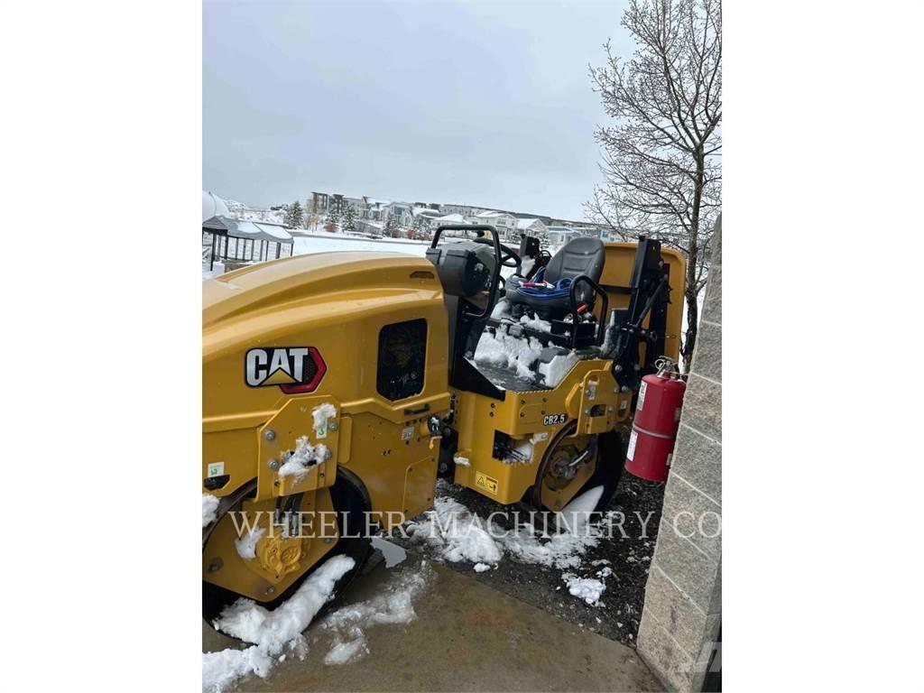 CAT CB2.5 Катки тротуарные
