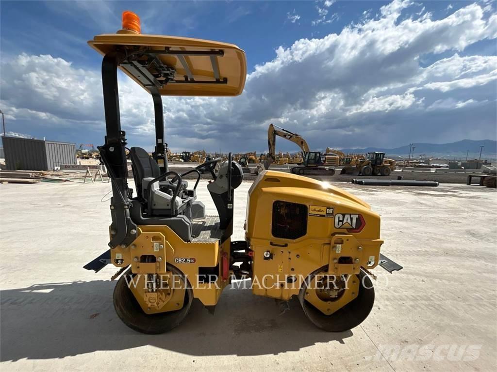 CAT CB2.5 GC Катки тротуарные