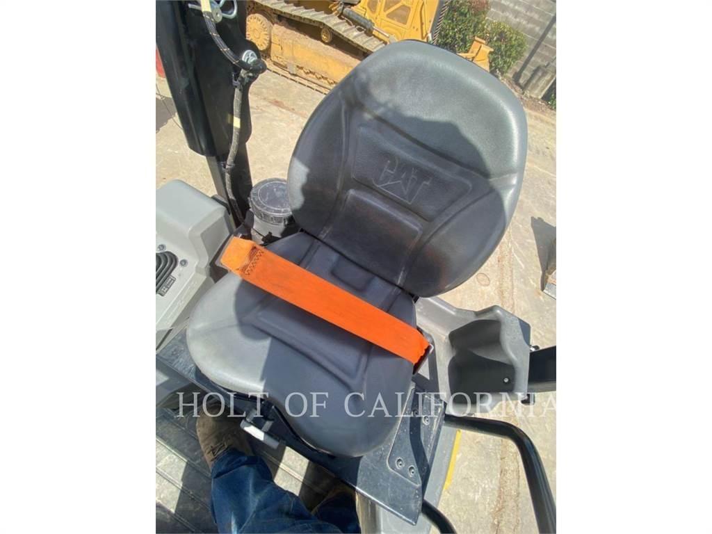 CAT CB2.5 GC Уплотнители грунта