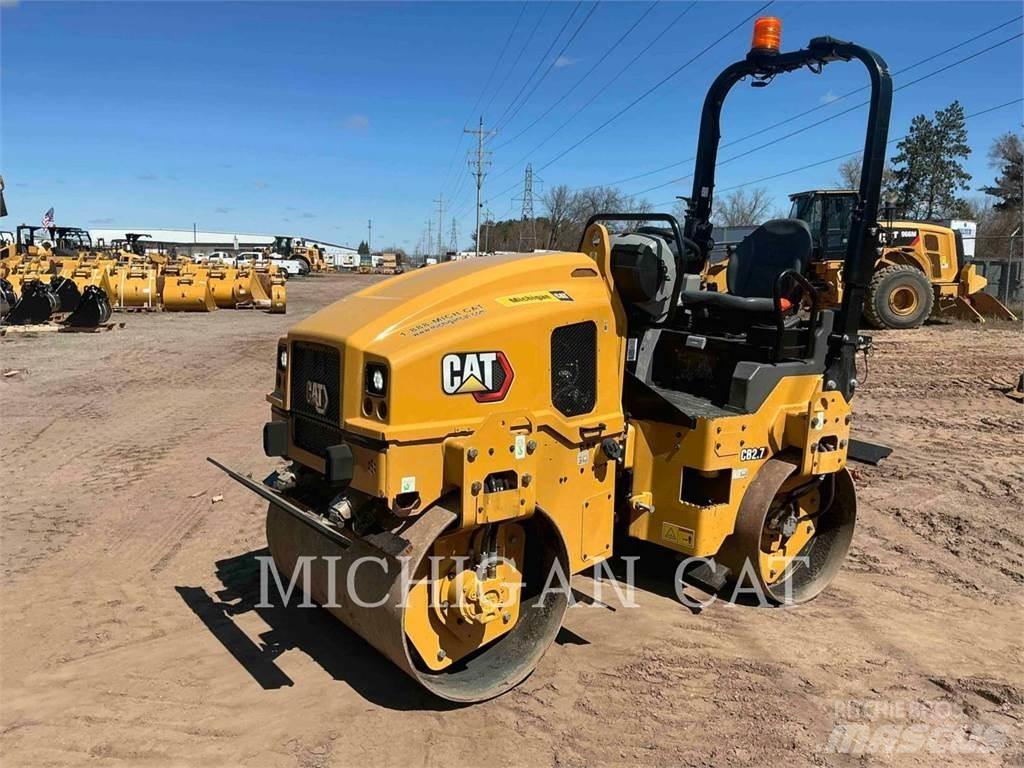 CAT CB2.7 Грунтовые катки