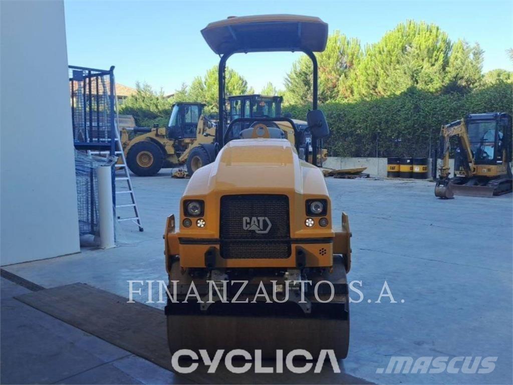 CAT CB2.7 Катки тротуарные
