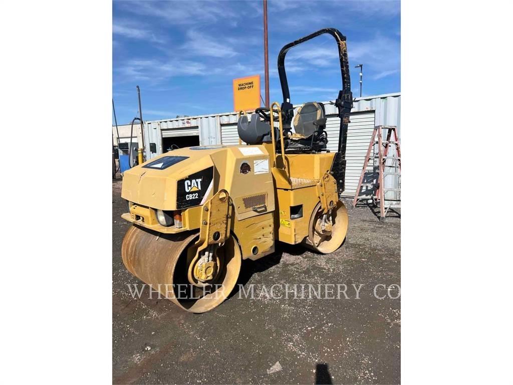 CAT CB22 Автогудронаторы