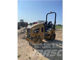 CAT CB24B Катки тротуарные