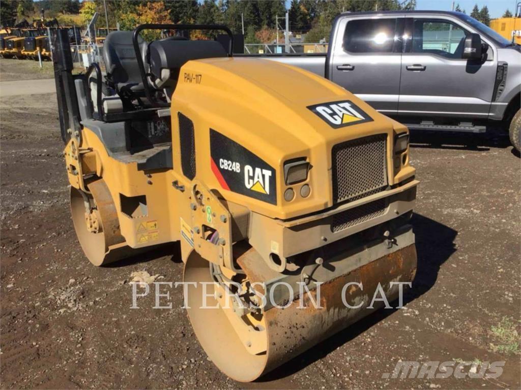 CAT CB24B Катки тротуарные