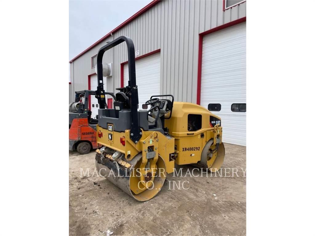 CAT CB34B Катки тротуарные
