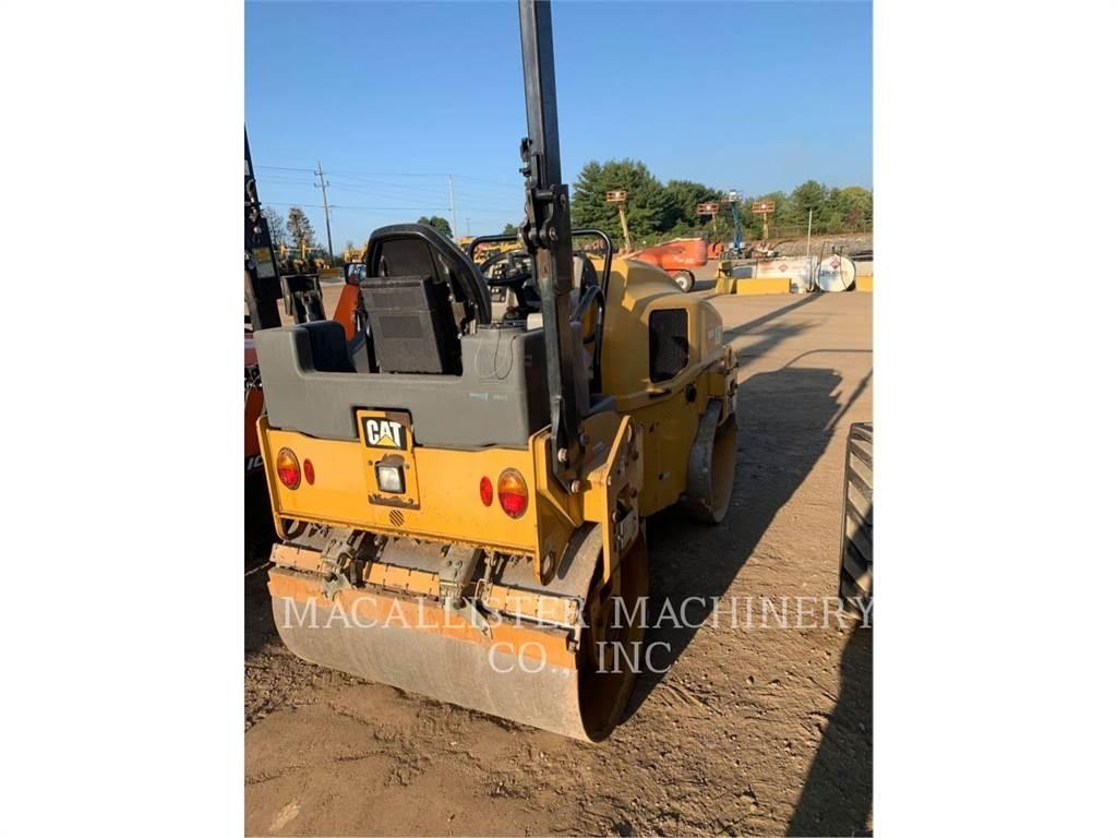 CAT CB34B Катки тротуарные