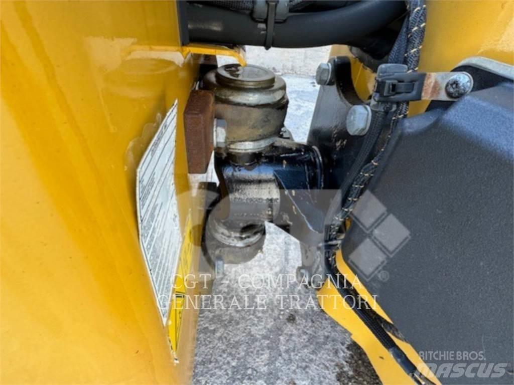 CAT CB34B Катки тротуарные