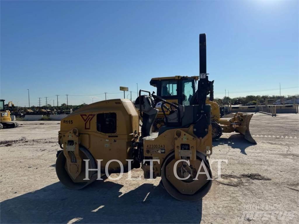 CAT CB34B Грунтовые катки
