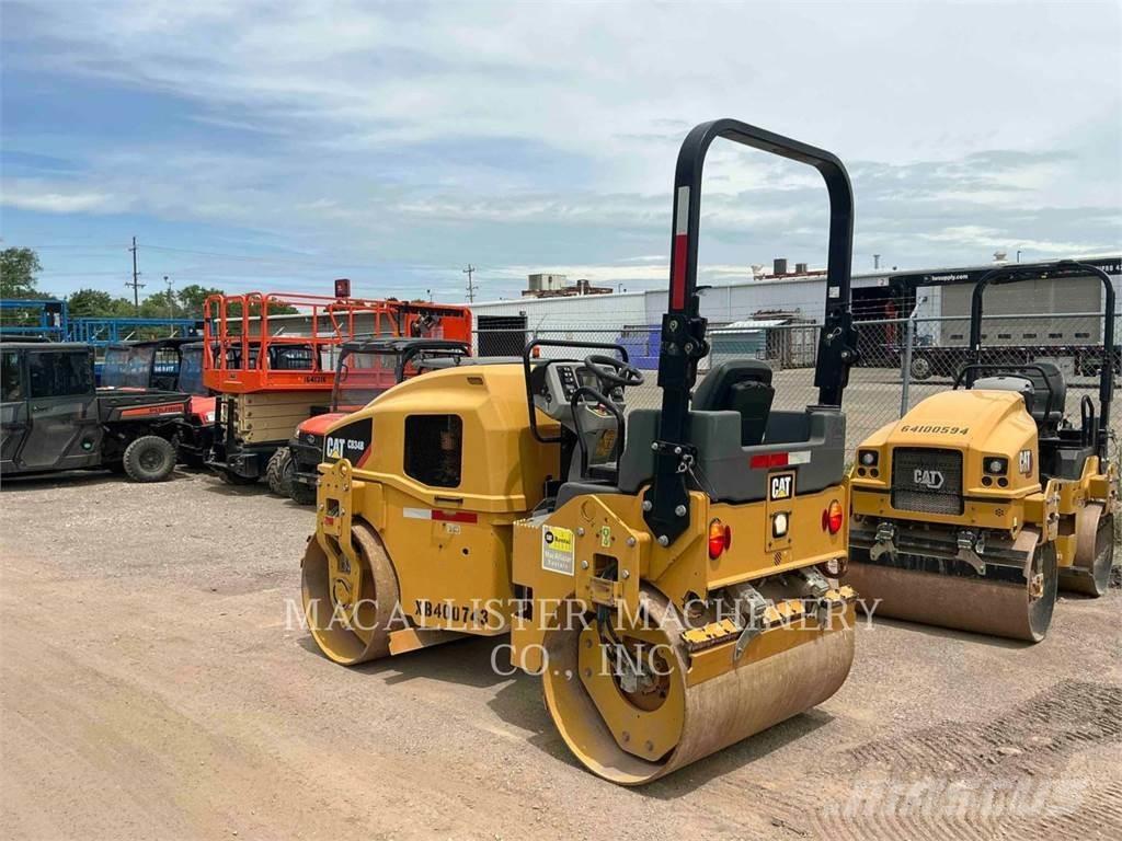 CAT CB34B Катки тротуарные
